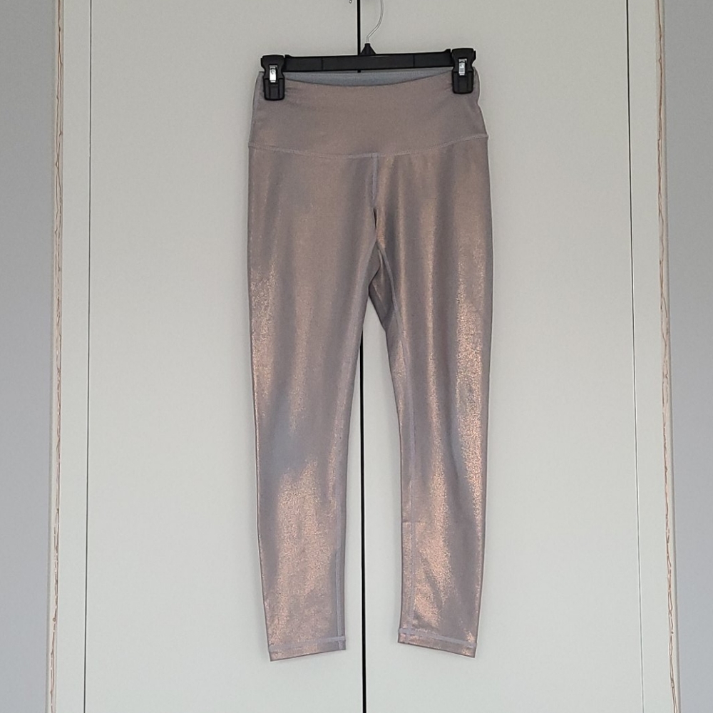 Size XS Zella metallic crop leggings